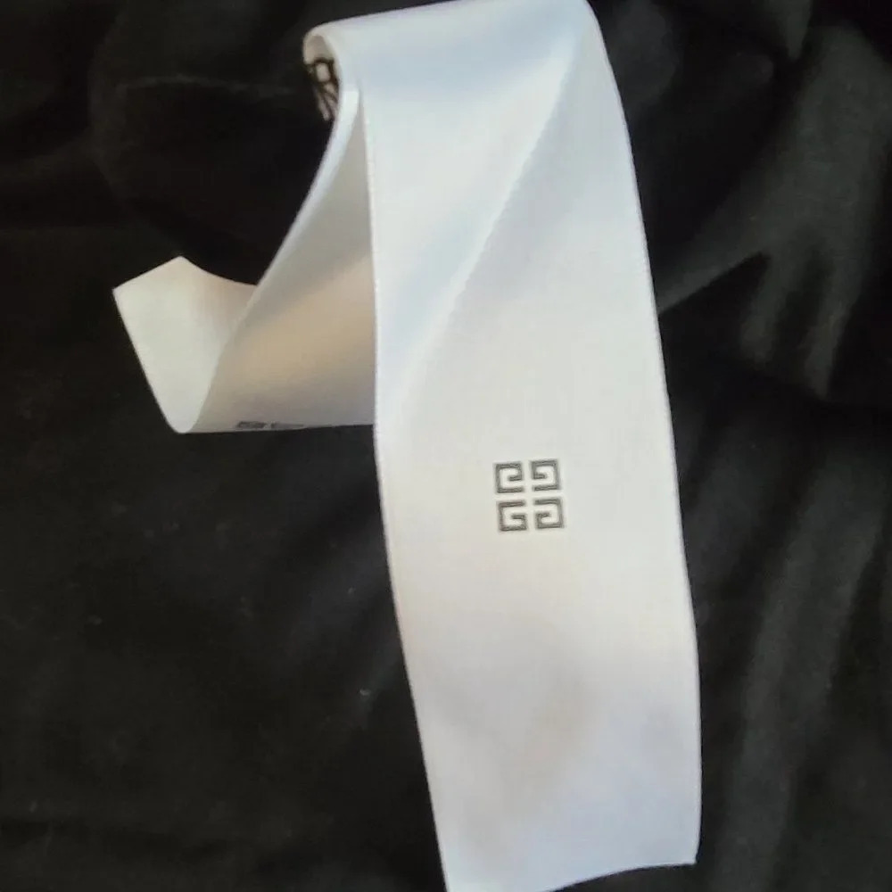 Givenchy Bandana Black Short-Sleeved Side Tie Fastening T-Shirt Dress Si… - Picture 12 of 16
